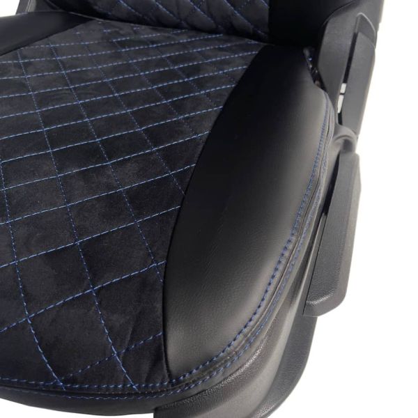 Чехлы Алькантара на Skoda Yeti 2009-2018 г.в. Чехлы Алькантара на Skoda Yeti 2009-2018 г.в.